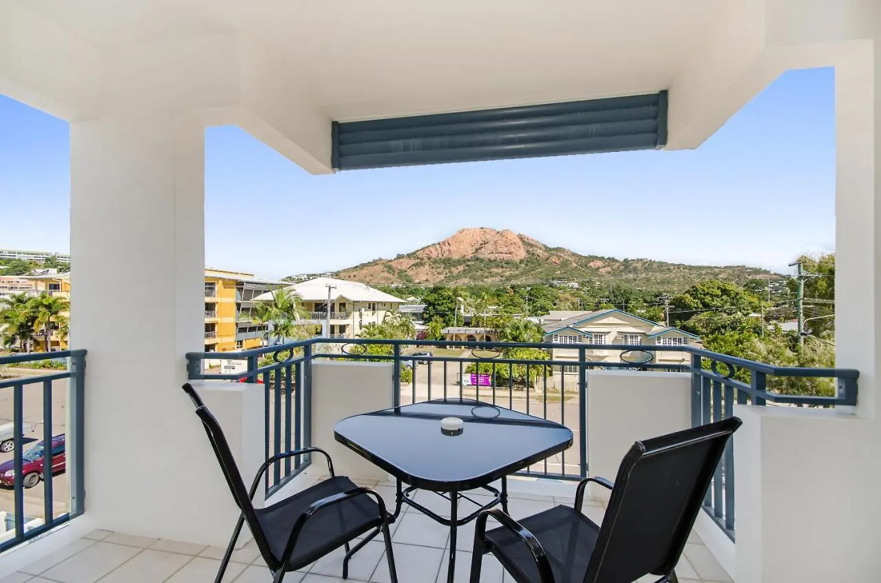 Madison Ocean Breeze Apartments Townsville Hotel